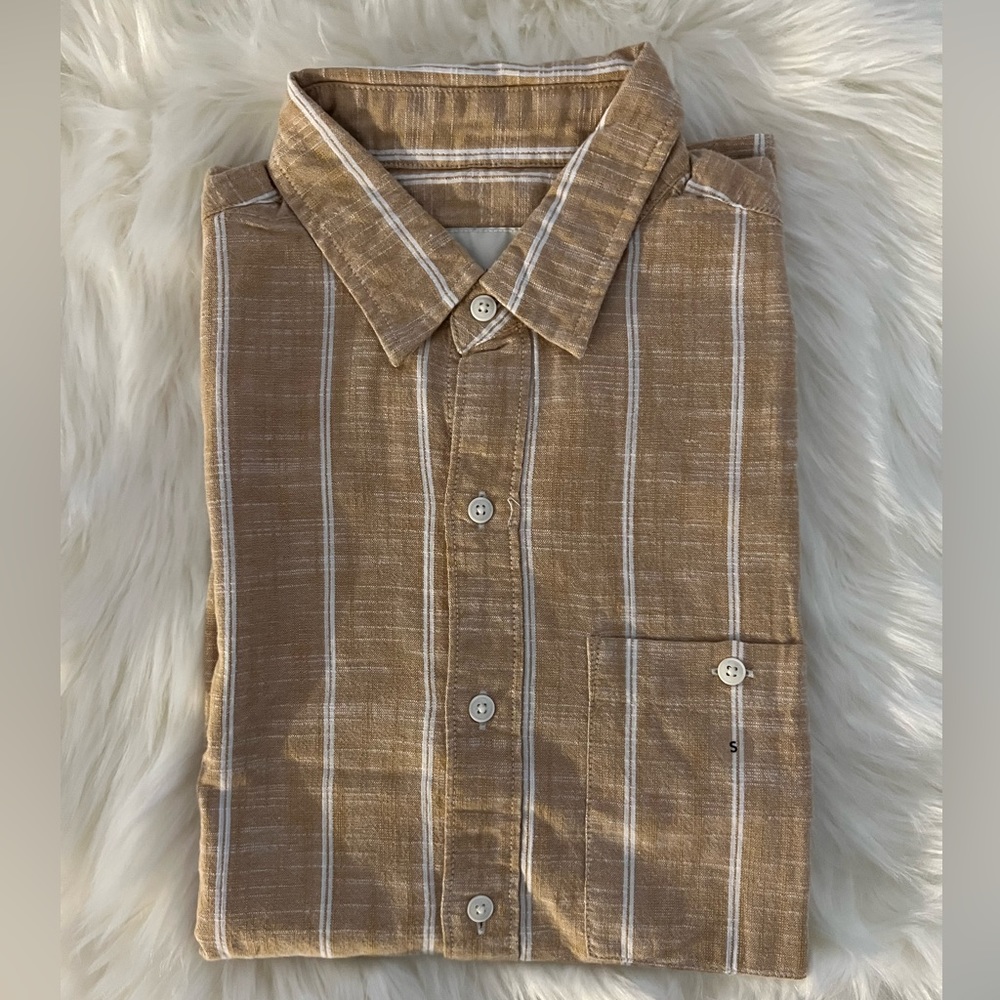 Short Sleeve Shirt - AE Size Small